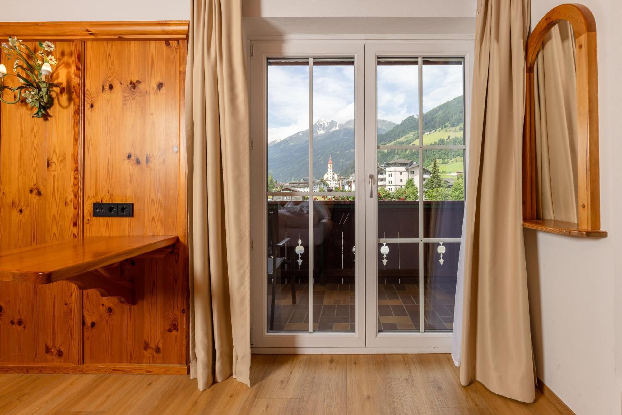 Berghof Hotel 4*